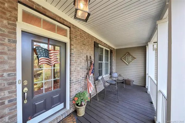 8368 Paso Fino LN, Catawba, NC 28609