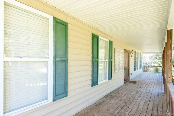 4590 Plateau RD, Vale, NC 28168