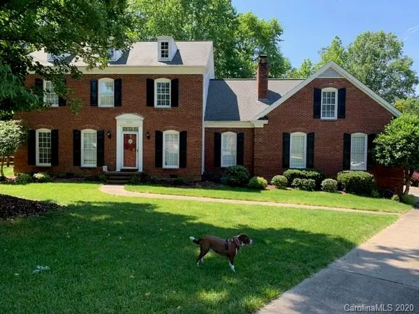 5043 Hickory Lake LN, Matthews, NC 28105