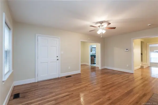 1405 11th ST NW, Hickory, NC 28601