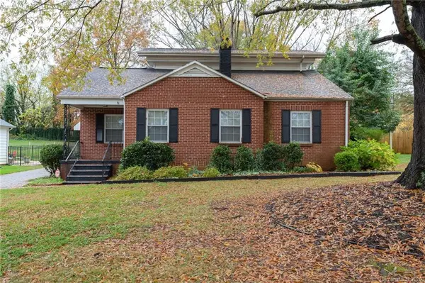 1405 11th ST NW, Hickory, NC 28601
