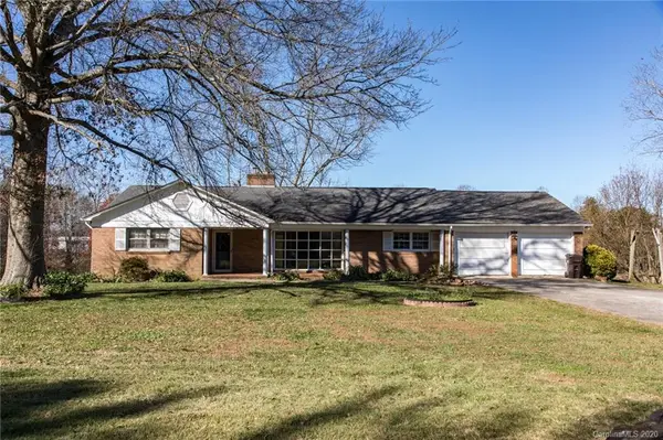 2176 Tomlinson LOOP, Connelly Springs, NC 28612