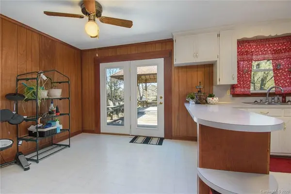 240 Cherokee LN, Salisbury, NC 28147