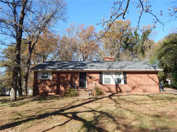 4931 Galax DR, Charlotte, NC 28213
