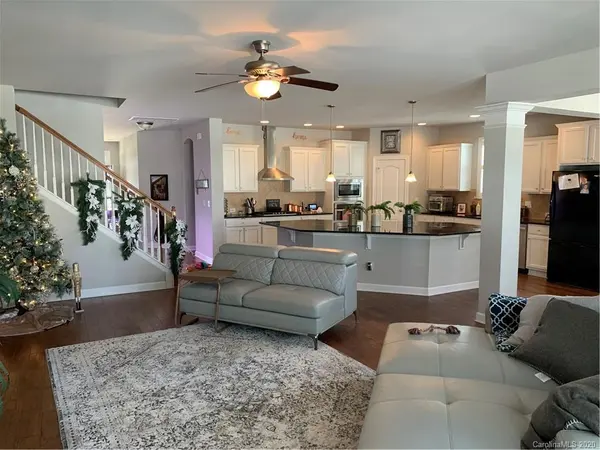 7417 Mercedes WAY, Hanahan, SC 29410