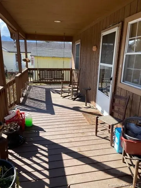528 Westwood CIR, Waynesville, NC 28786