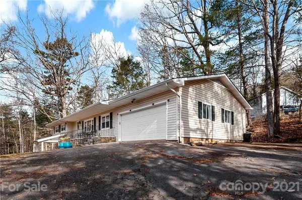 64 Sleepy Hollow DR, Asheville, NC 28805