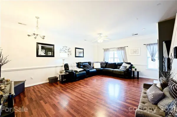 213 Langhorne DR, Mount Holly, NC 28120