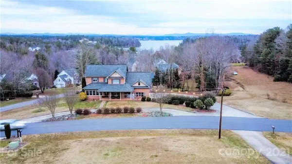 6249 Mountainside DR, Hickory, NC 28601