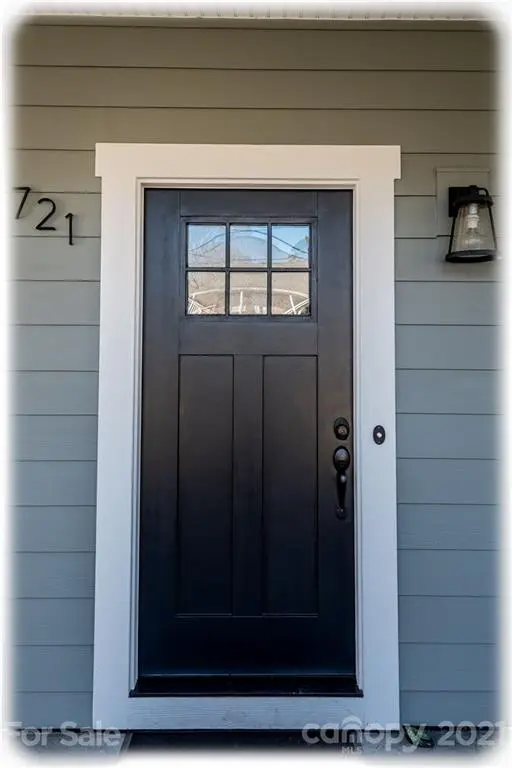 721 14th AVE NW, Hickory, NC 28601