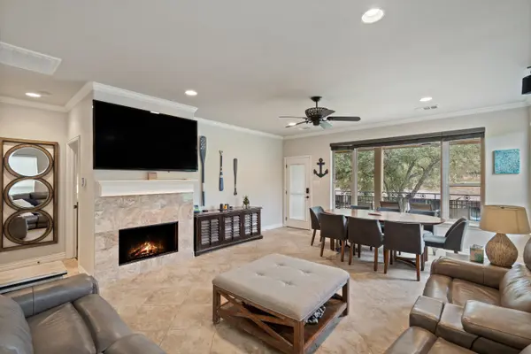 118 Bridgepoint DR, Kingsland, TX 78643