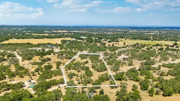 265 Walker Kast Way, Round Mountain, TX 78663
