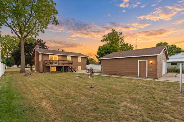 150 7th AVE N, Waite Park, MN 56387