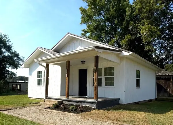 101 Joe St, Waverly, TN 37185
