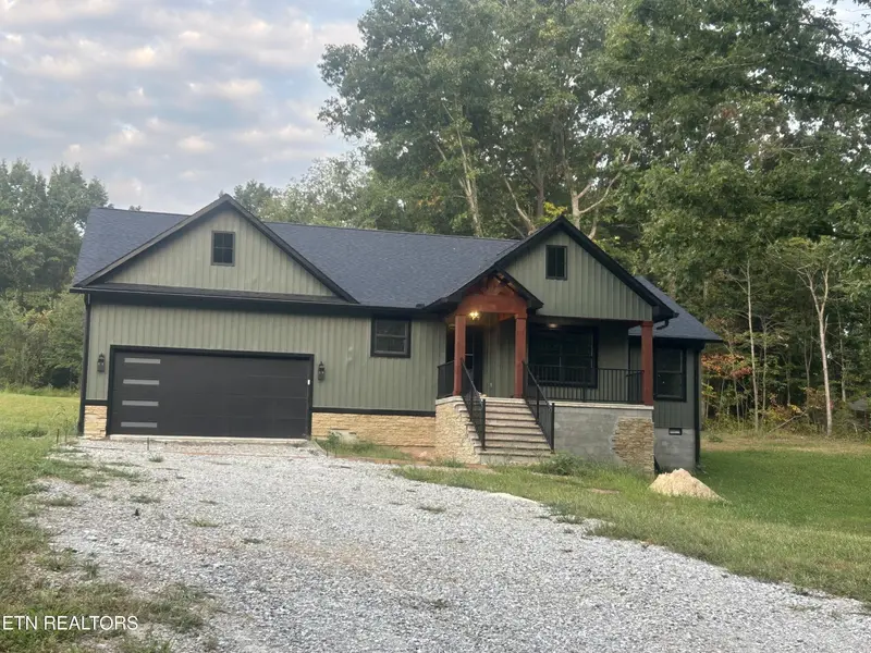 214 Georgee Rd, Jamestown, TN 38556