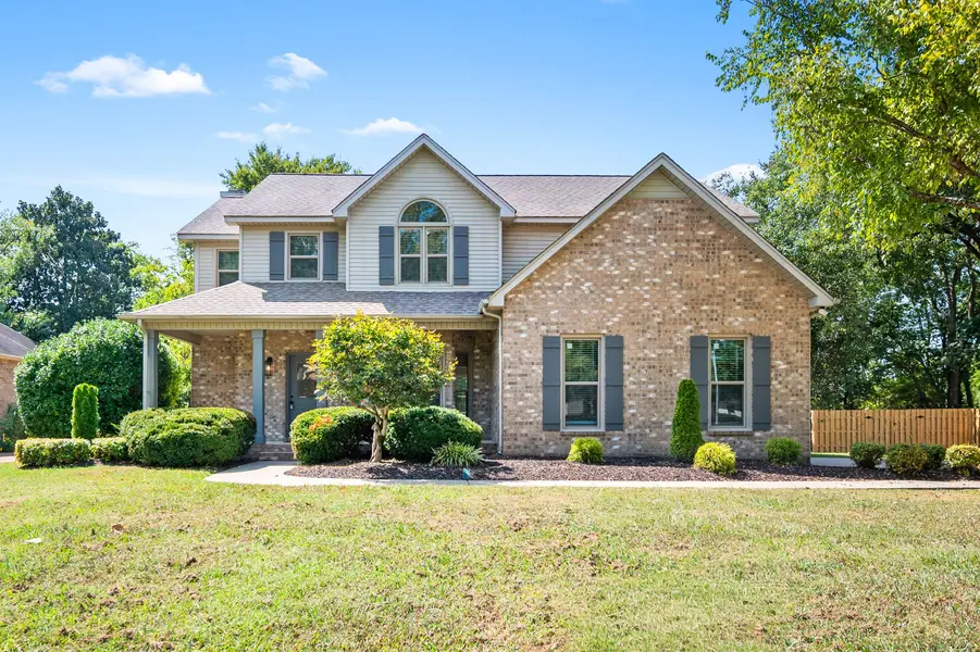 2923 Regenwood Dr, Murfreesboro, TN 37129