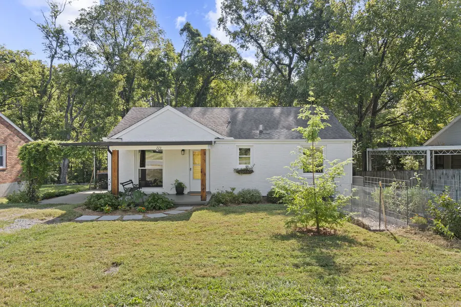 223 Graylynn Dr, Nashville, TN 37214