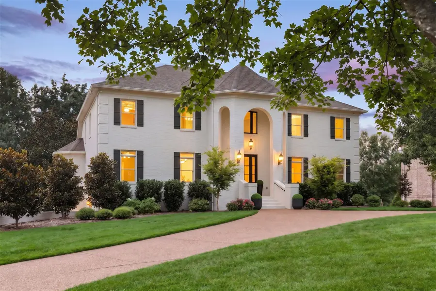 9429 Weatherly Dr, Brentwood, TN 37027