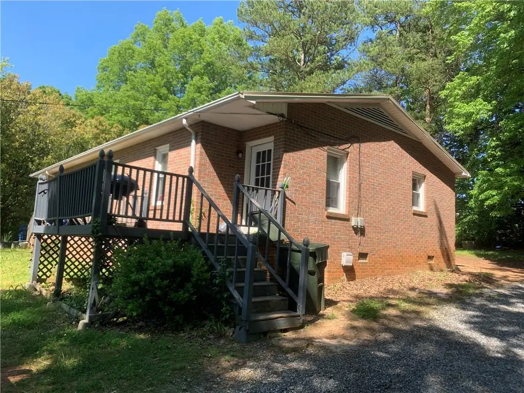 255 16th Street PL SE, Hickory, NC 28602