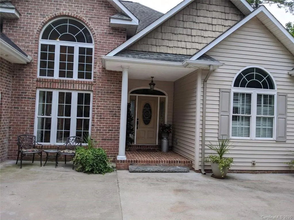 1512 Brentwood PL, Morganton, NC 28655