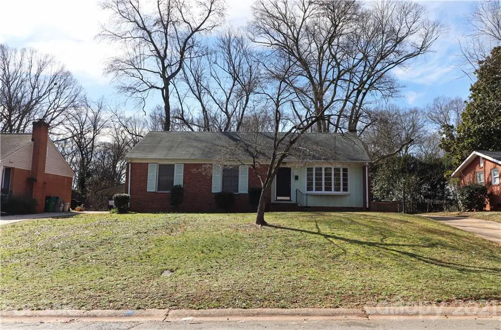 326 Cooper DR, Charlotte, NC 28210
