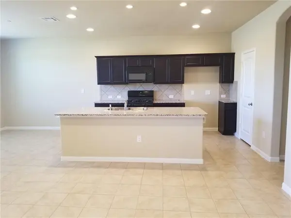 2880 Donnell DR #103, Round Rock, TX 78664