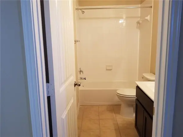 2880 Donnell DR #103, Round Rock, TX 78664