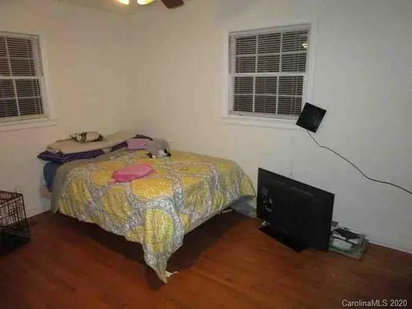 5031 Randolph RD, Charlotte, NC 28211