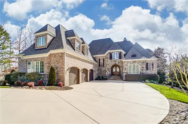 3704 Rivergrass LN, York, SC 29745