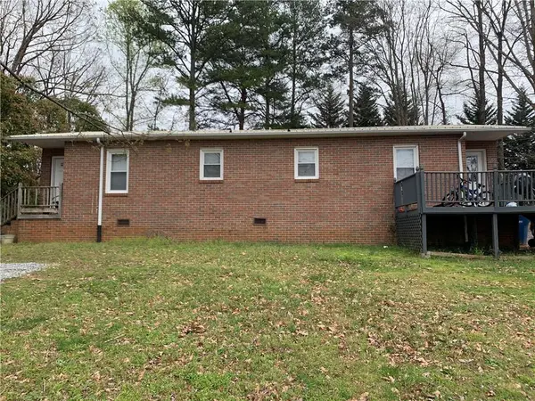 255 16th Street PL SE, Hickory, NC 28602