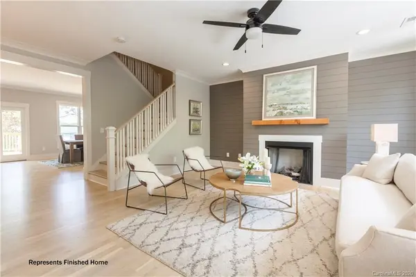1404 Lomax AVE, Charlotte, NC 28211