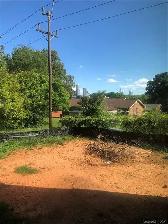 950 Mulberry AVE, Charlotte, NC 28216