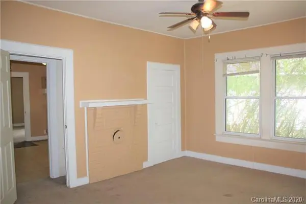 105 Edwards AVE, Swannanoa, NC 28778