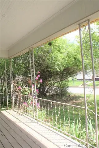 105 Edwards AVE, Swannanoa, NC 28778