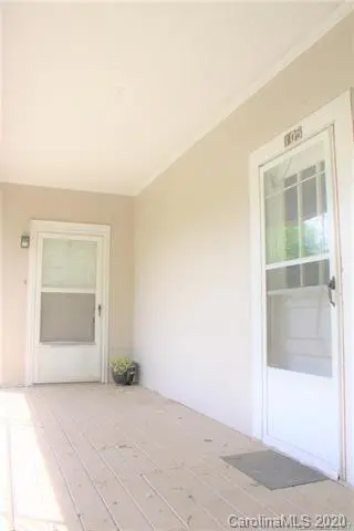 105 Edwards AVE, Swannanoa, NC 28778