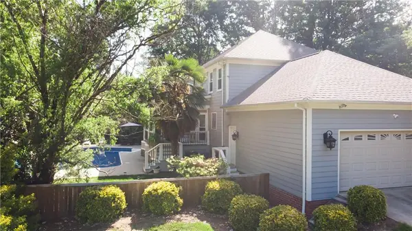 1076 19th Avenue PL NW, Hickory, NC 28601