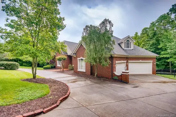 5016 Oxfordshire RD, Waxhaw, NC 28173