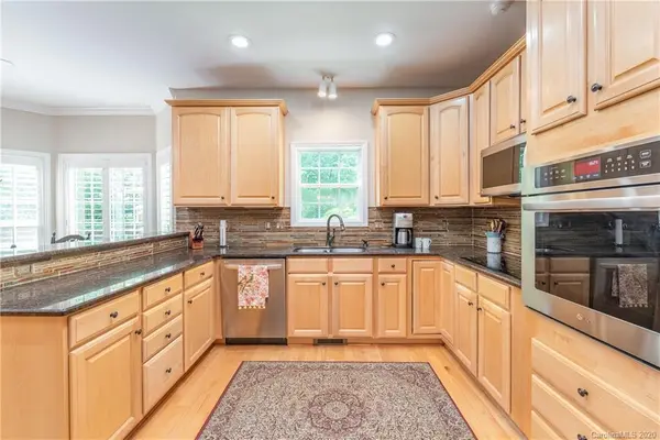 3008 Michelle DR, Matthews, NC 28104