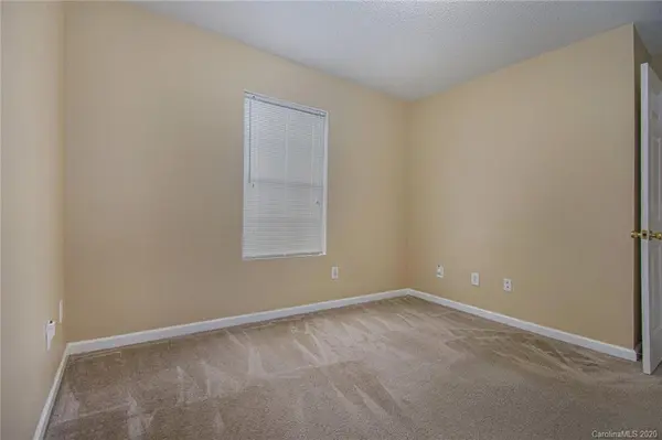2037 Pin Oak PL, Cramerton, NC 28032