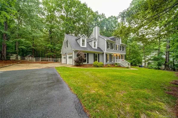 9824 Hanging Moss TRL, Mint Hill, NC 28227