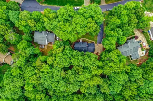 9824 Hanging Moss TRL, Mint Hill, NC 28227