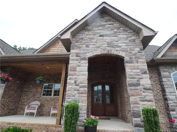 3809 9th Street DR NE, Hickory, NC 28601