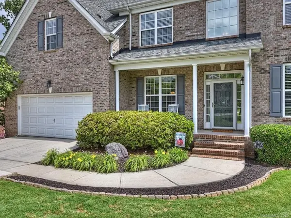 146 Winter Flake DR, Statesville, NC 28677