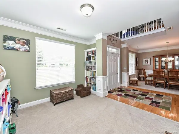 146 Winter Flake DR, Statesville, NC 28677