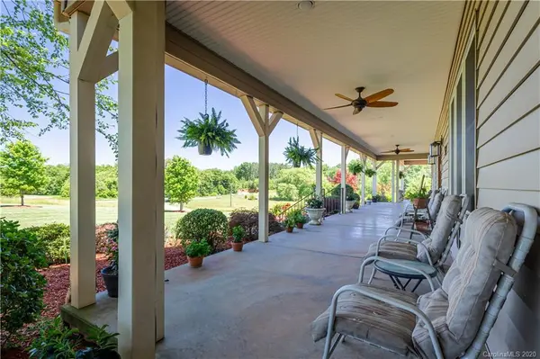 2701 Saint James Church RD, Newton, NC 28658