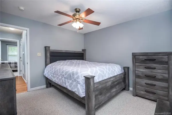 1100 22nd ST NE #504, Hickory, NC 28601