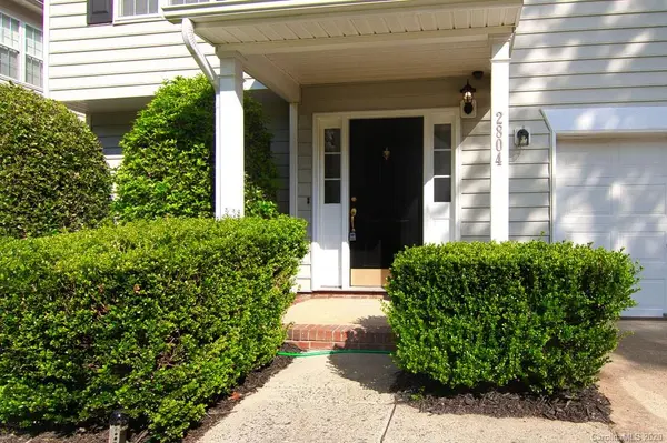 2804 Black Walnut LN, Charlotte, NC 28262