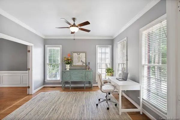 4904 Chestnut Knoll LN, Charlotte, NC 28269