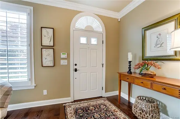 9025 Bonnie Briar CIR, Charlotte, NC 28277