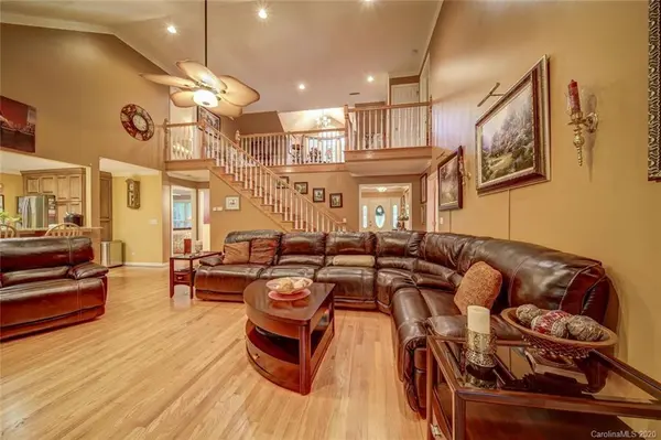 126 Water Oak LN, Stanfield, NC 28163